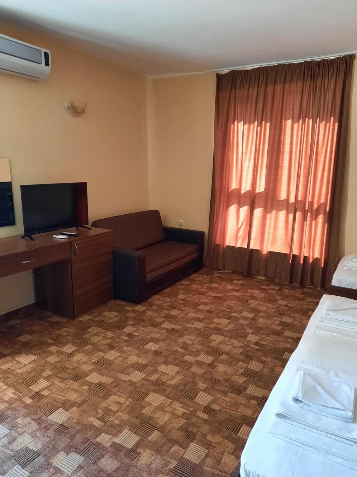 Hotel Sapphire Primorsko Ngoại thất bức ảnh