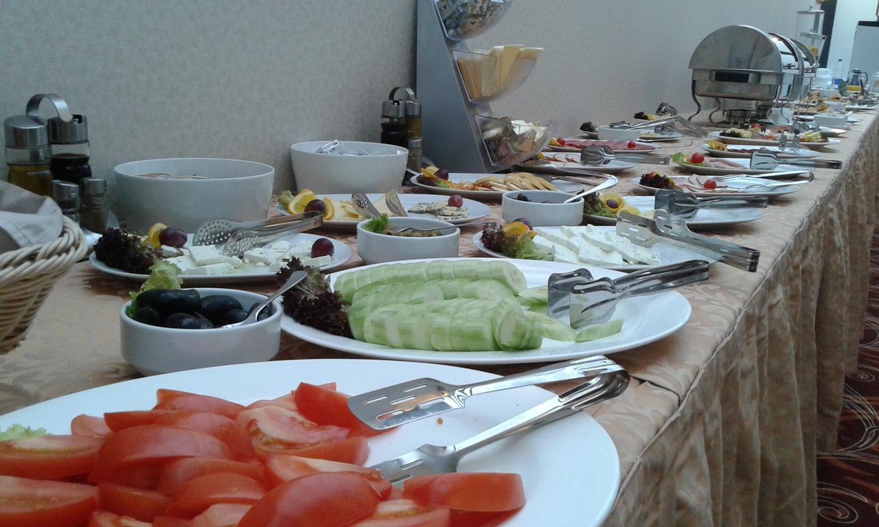 Hotel Sapphire Primorsko Ngoại thất bức ảnh